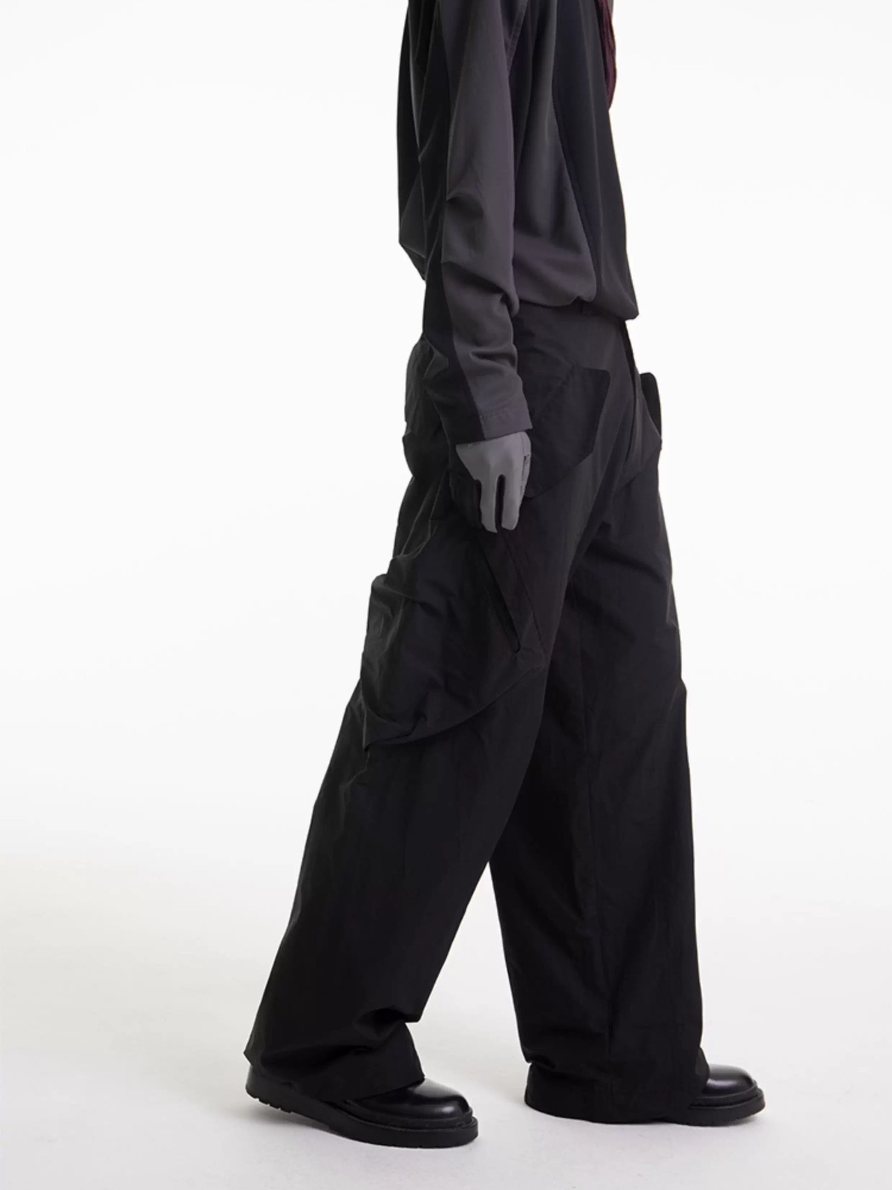 UNDERMINE Deconstructive Curved Pocket Cargo Pants