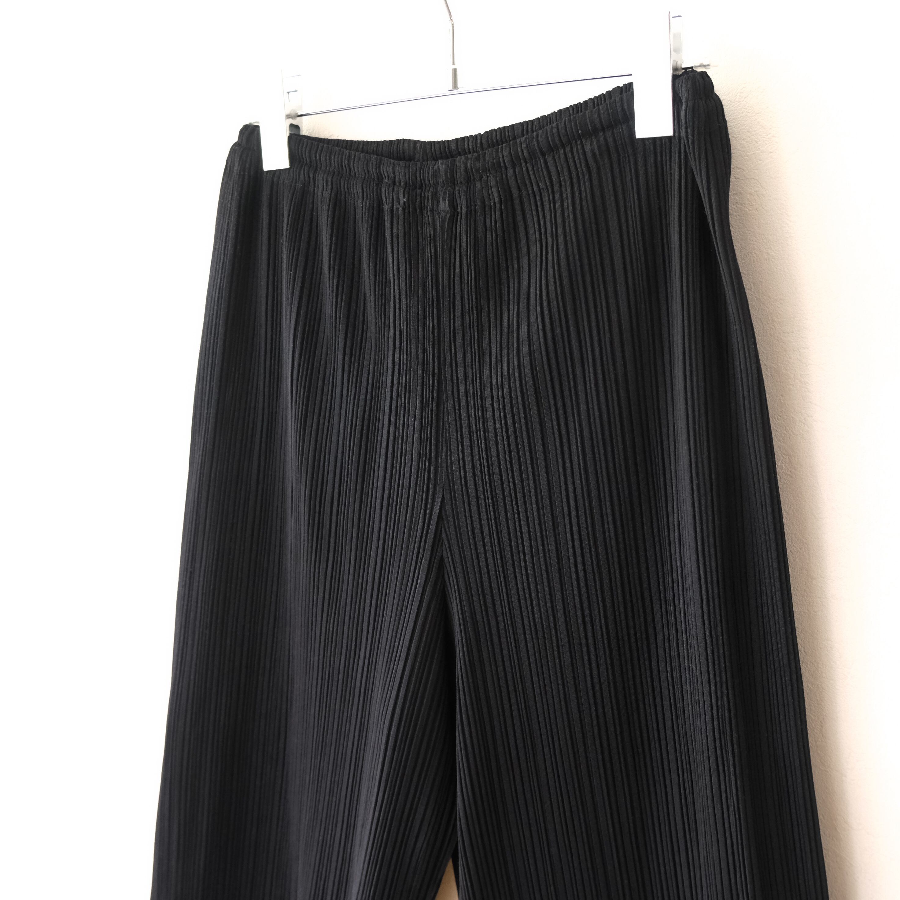 PLEATS PLEASE Issey Miyake” black pleats pants 90s | anti knovum
