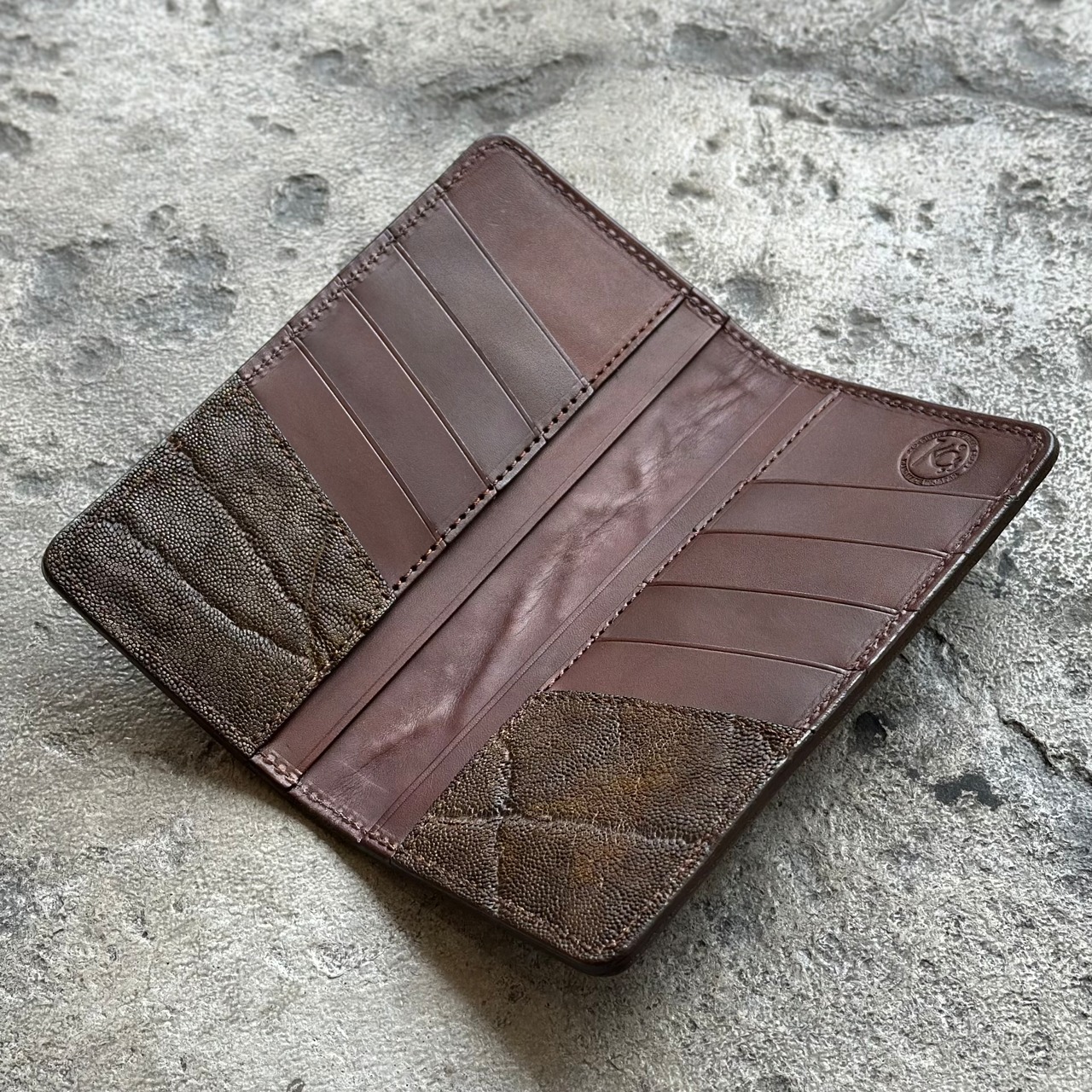 ウォレット ステルス エレファント 【手染めブラウン】