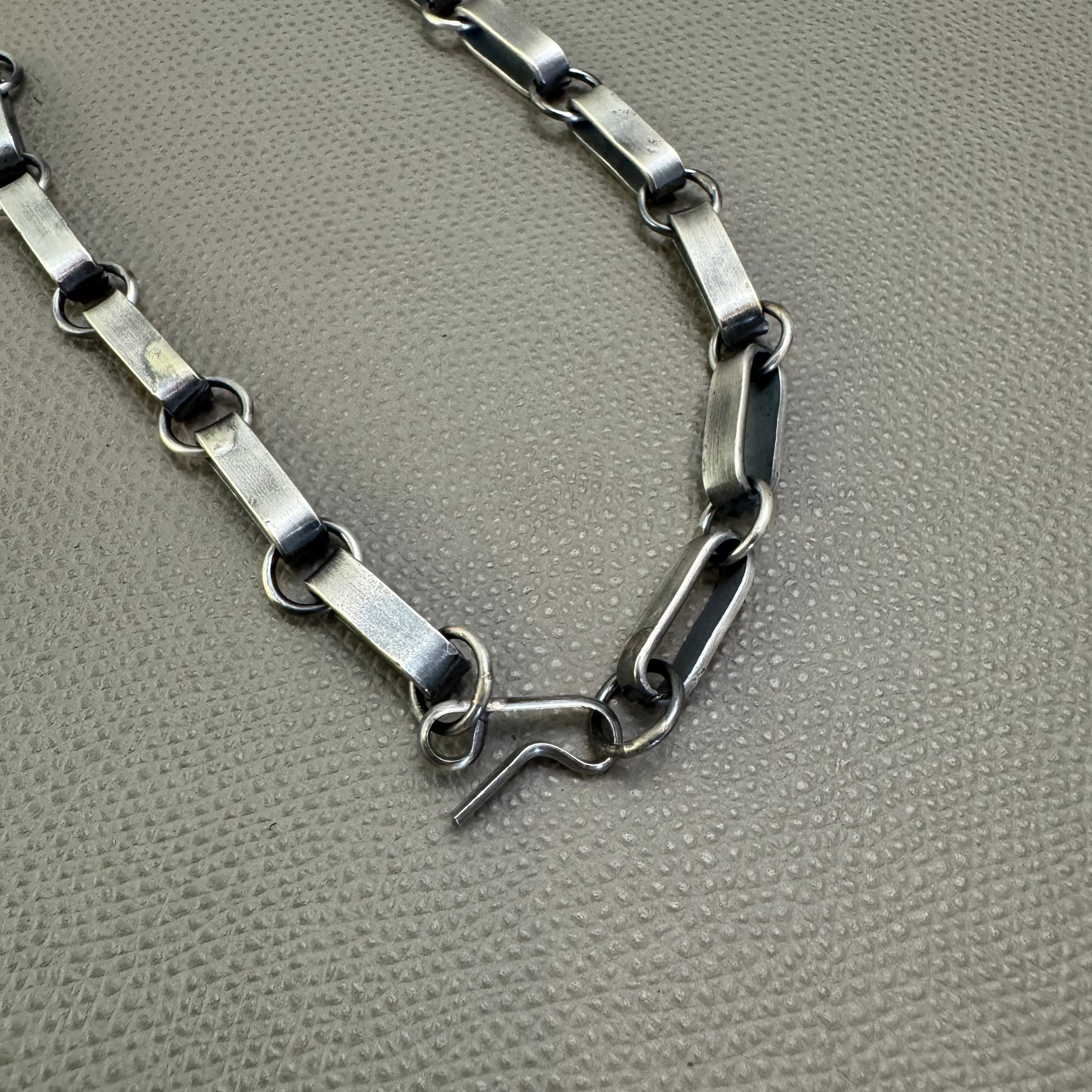 NAVAJO（ナバホ）族 Sally Shirley作 ナバホネックレスチェーン 62cm