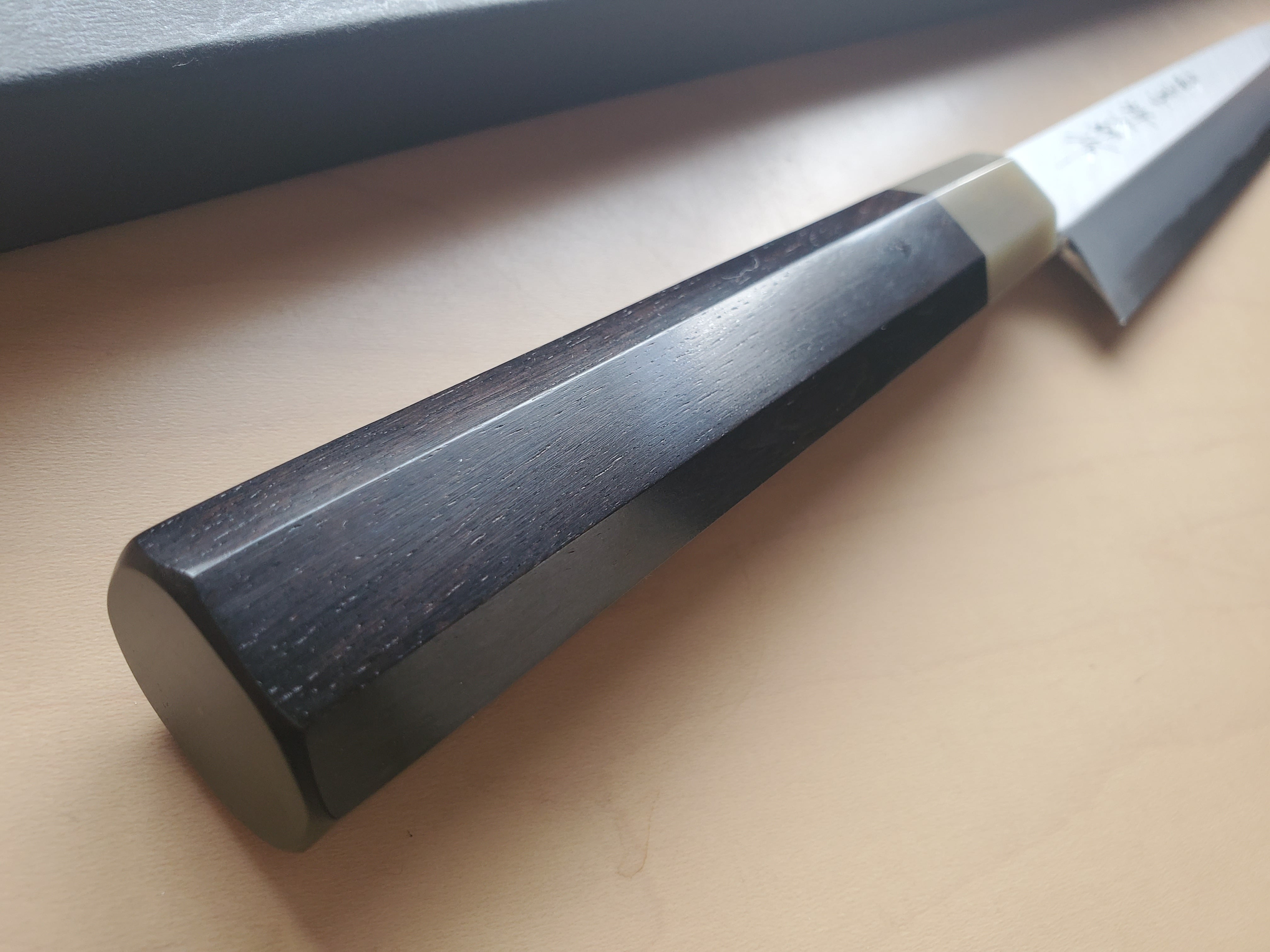 鍛冶 富樫憲治】正夫（柳刃）尺一寸 青二鋼 霞 白水牛角黒檀八角柄