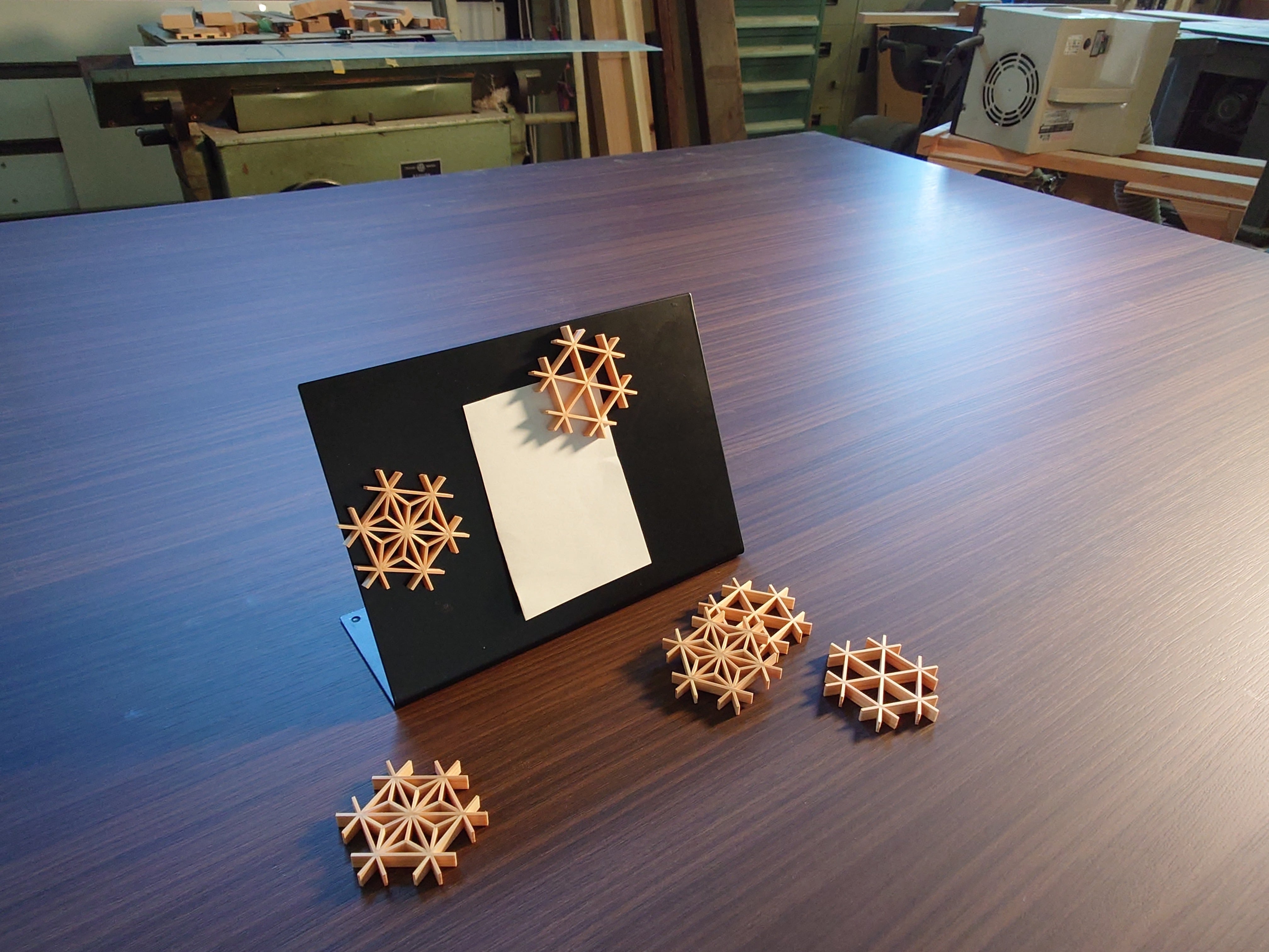 組子細工マグネット―三ツ組手― | 藤田建具店