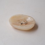 楕円形のジュエリートレイ