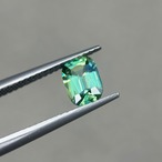 デマントイドガーネット 7.0x5.1mm,0.97ct ナミビア産