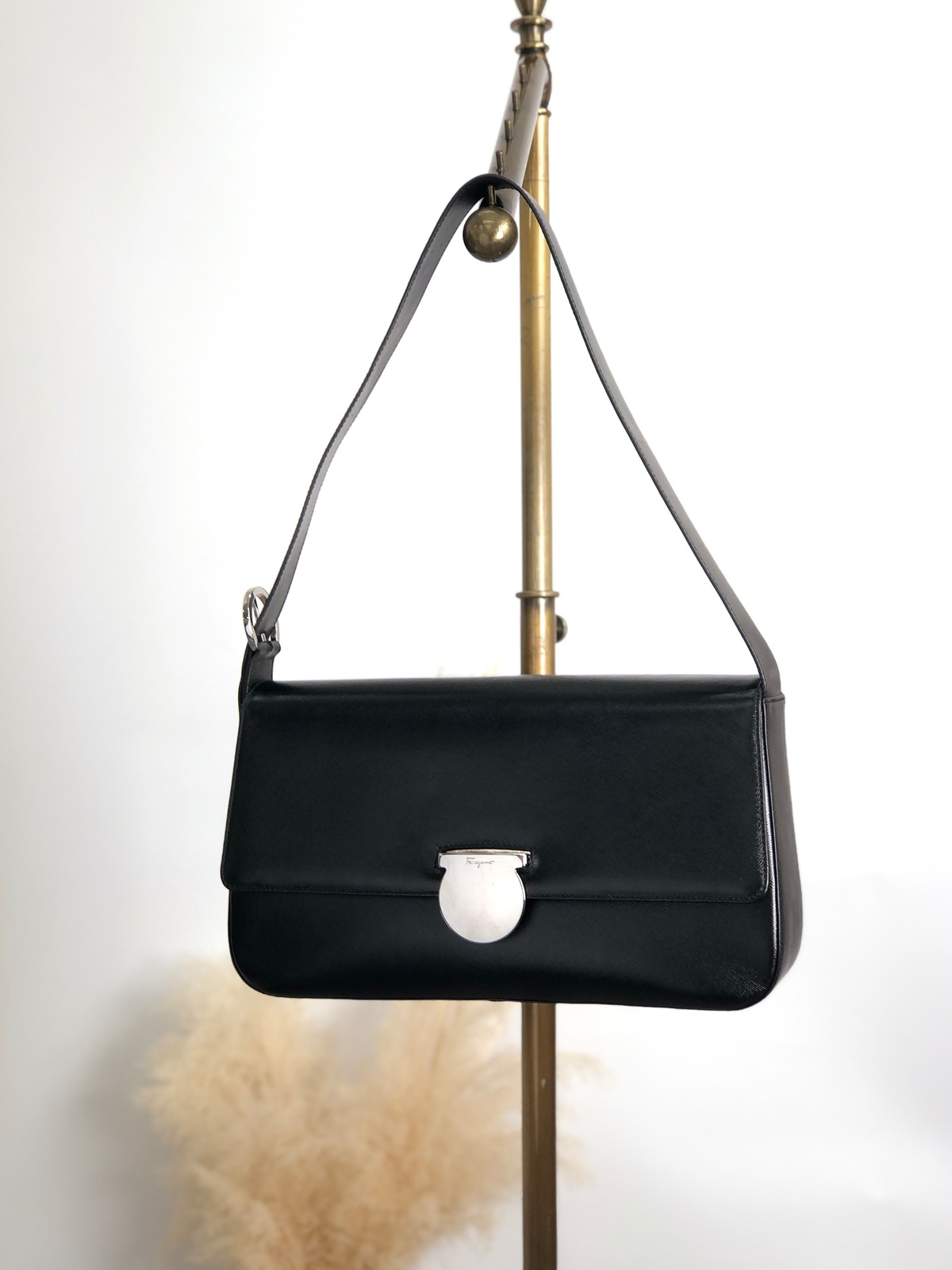 Salvatore Ferragamo サルヴァトーレ フェラガモ ショルダーバッグ 