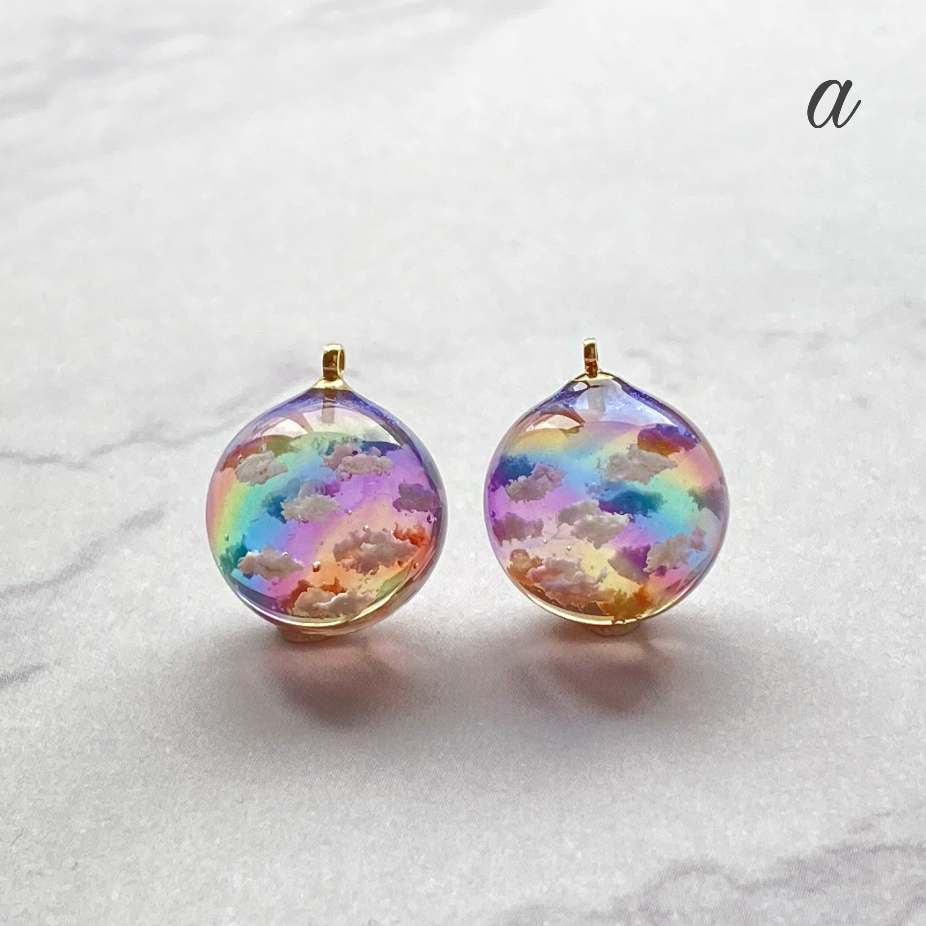 レジンピアス イヤリング 虹の空 半球 14mm a | PAY ID