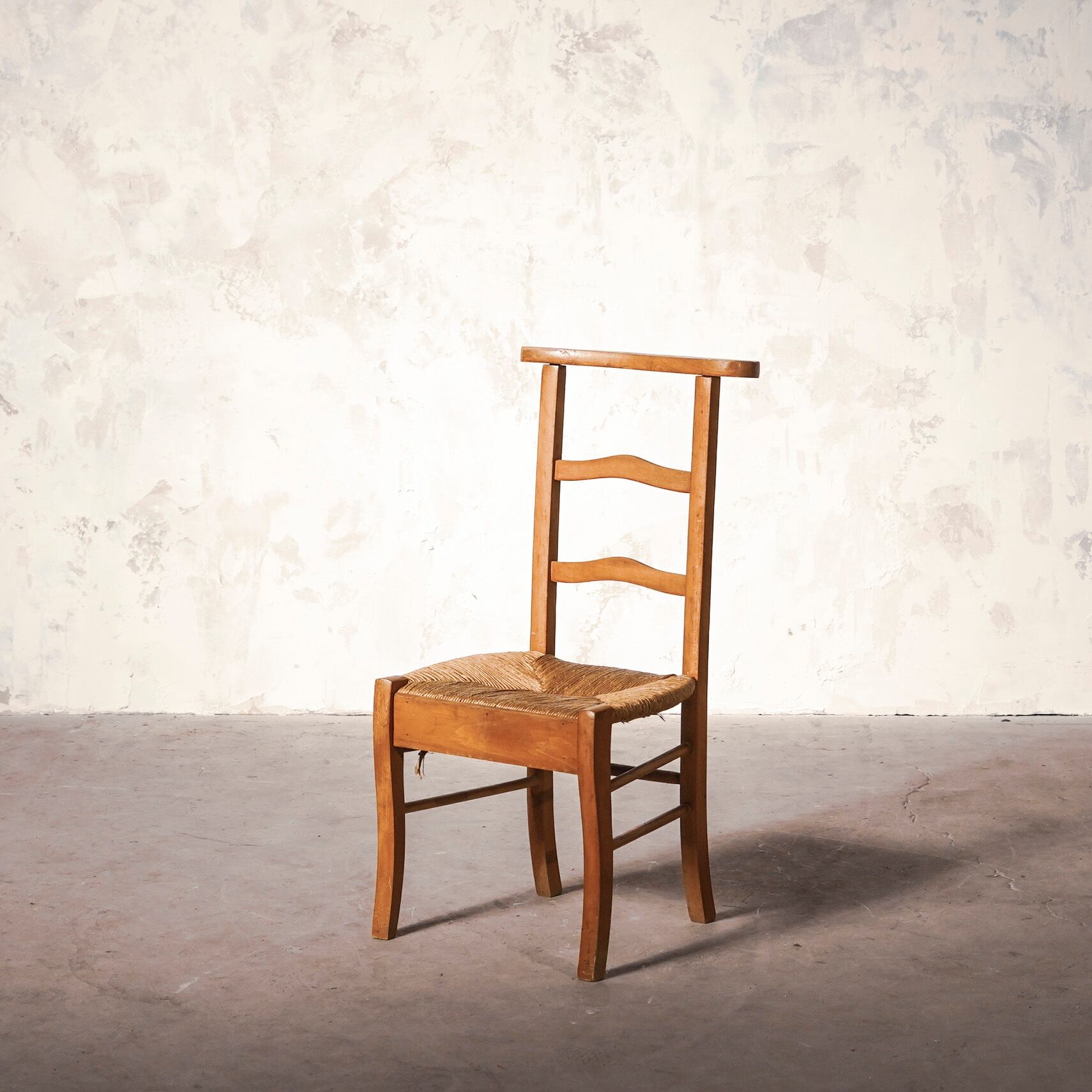 チェア/アンティークチェアー/フランスアンティーク/チャーチチェアー/木製/インテリア/ディスプレイ