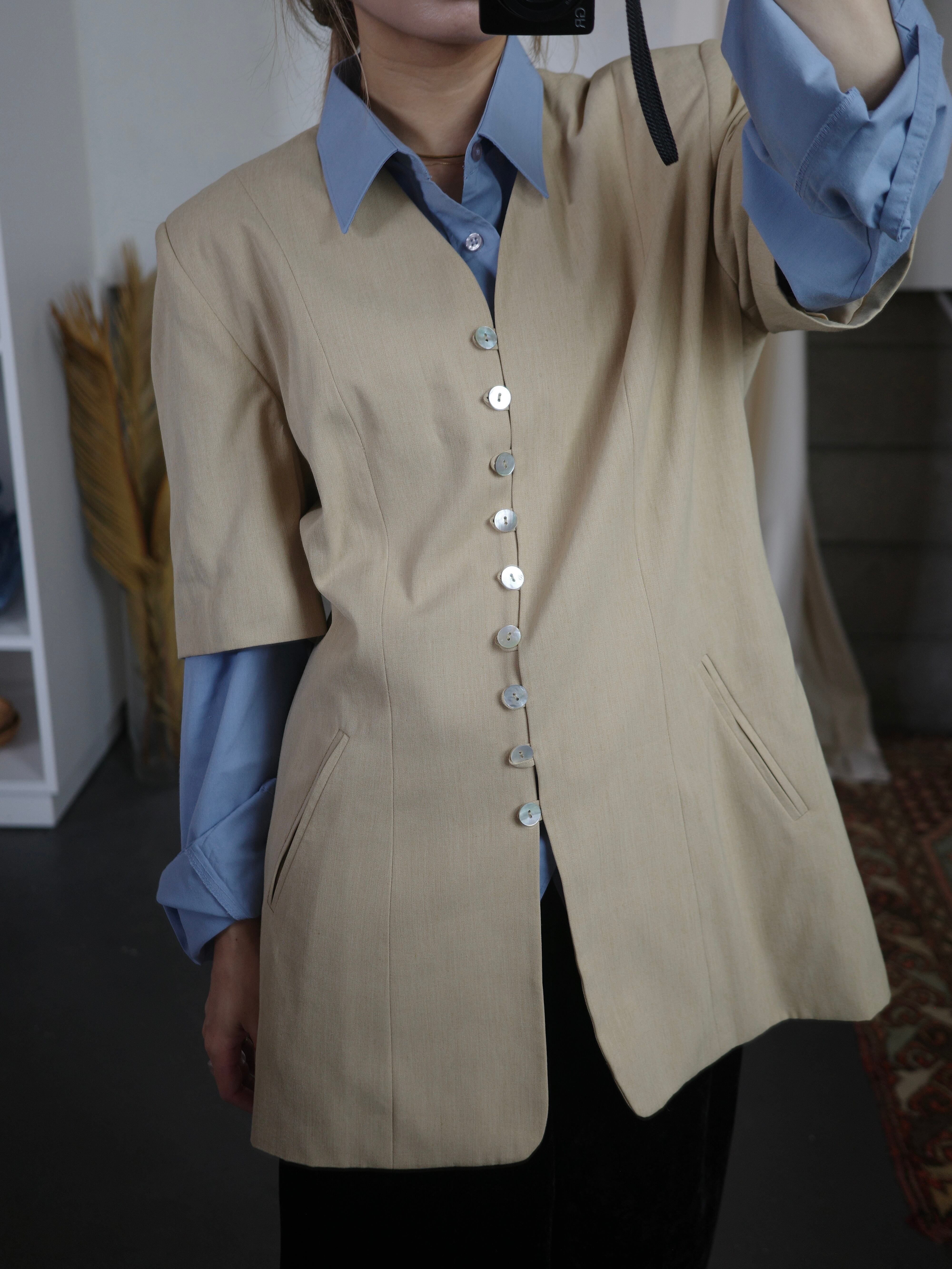 <vintage>half sleeve many button jacket