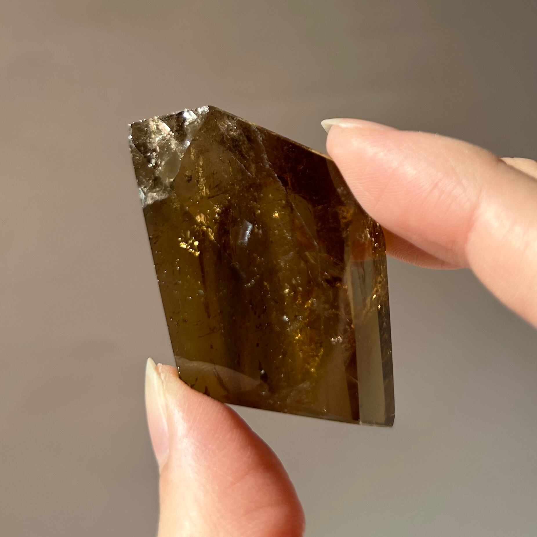 シトリン アイリス フリーフォーム 虹入り 天然石 | BLUE MOON STONE