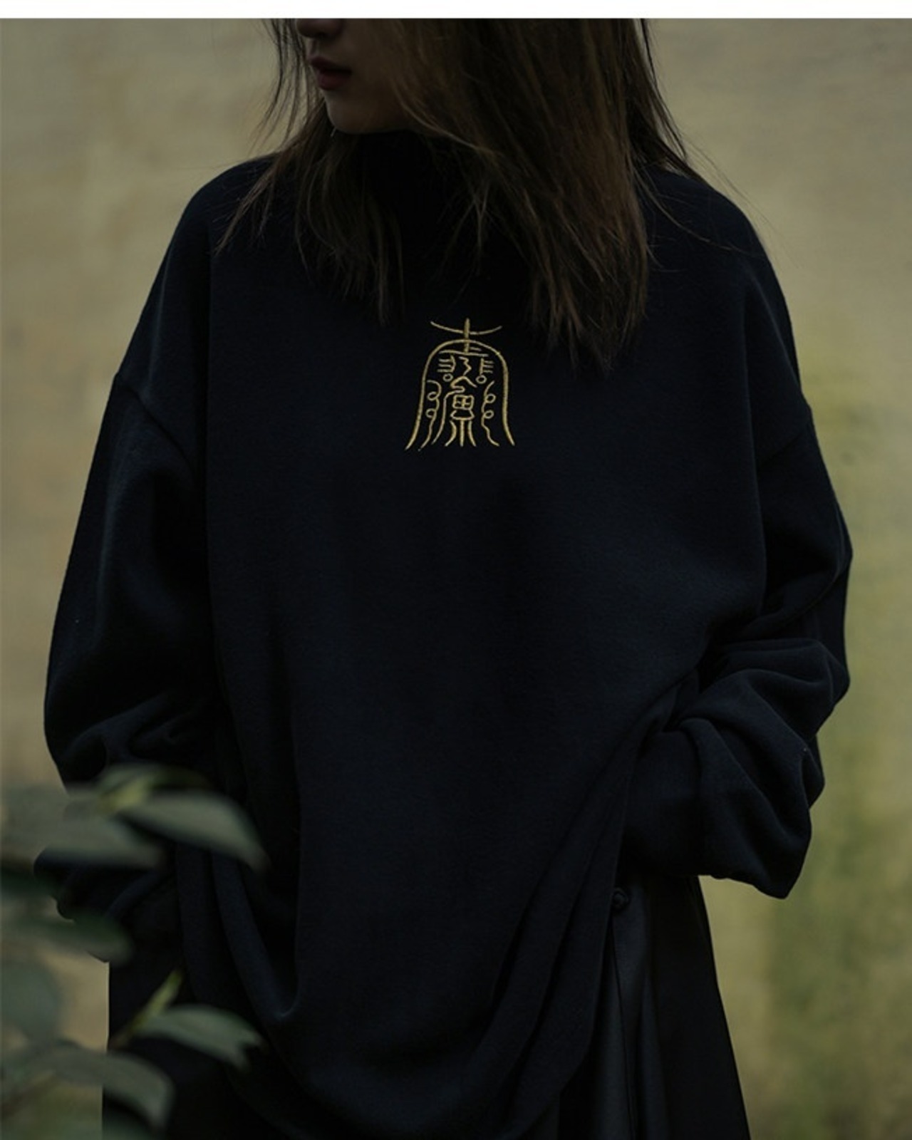 Embroidered High Neck Sweatshirt 2color【G1068】