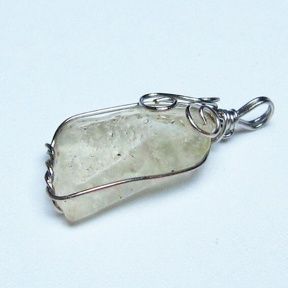 リビアングラス ペンダント 一点物 メール便可 112-13604