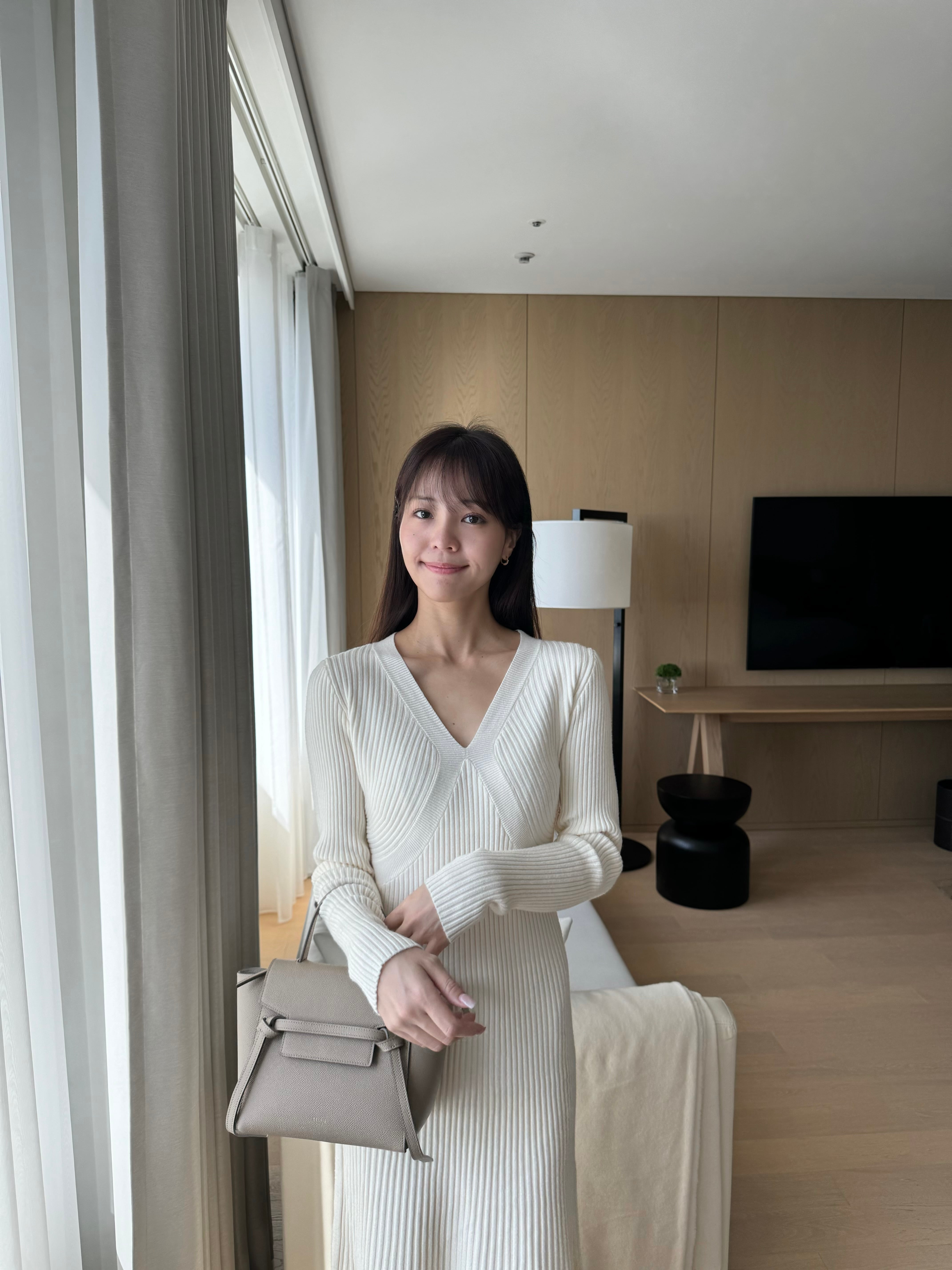 an プリーツワンピース　ホワイト dazzlin ワンピース パイピングフラワープリーツワンピース