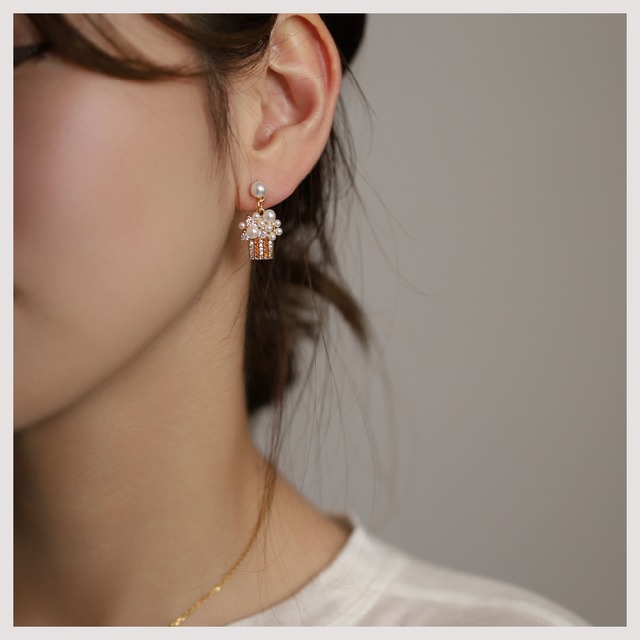 Pierce -Gold-