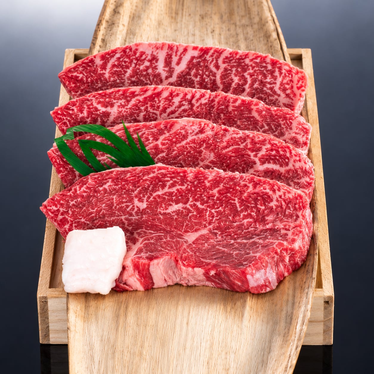松阪牛ステーキ肉 モモ7枚