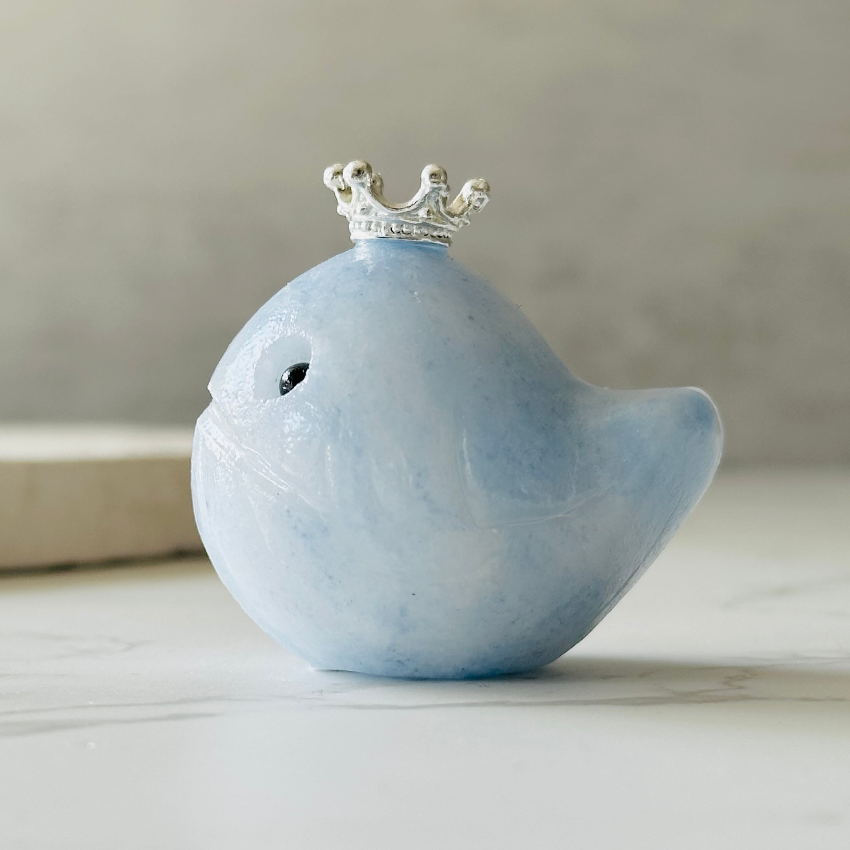 セレスタイト：「天上界の石」「癒やしと安眠の石」 空の色の石セレスタイトとは？特徴から魅力まで専門家が徹底解説 | TOP