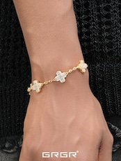 Iced out luxury clover bracelet