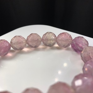 b203パープル系フローライトカットブレスレット