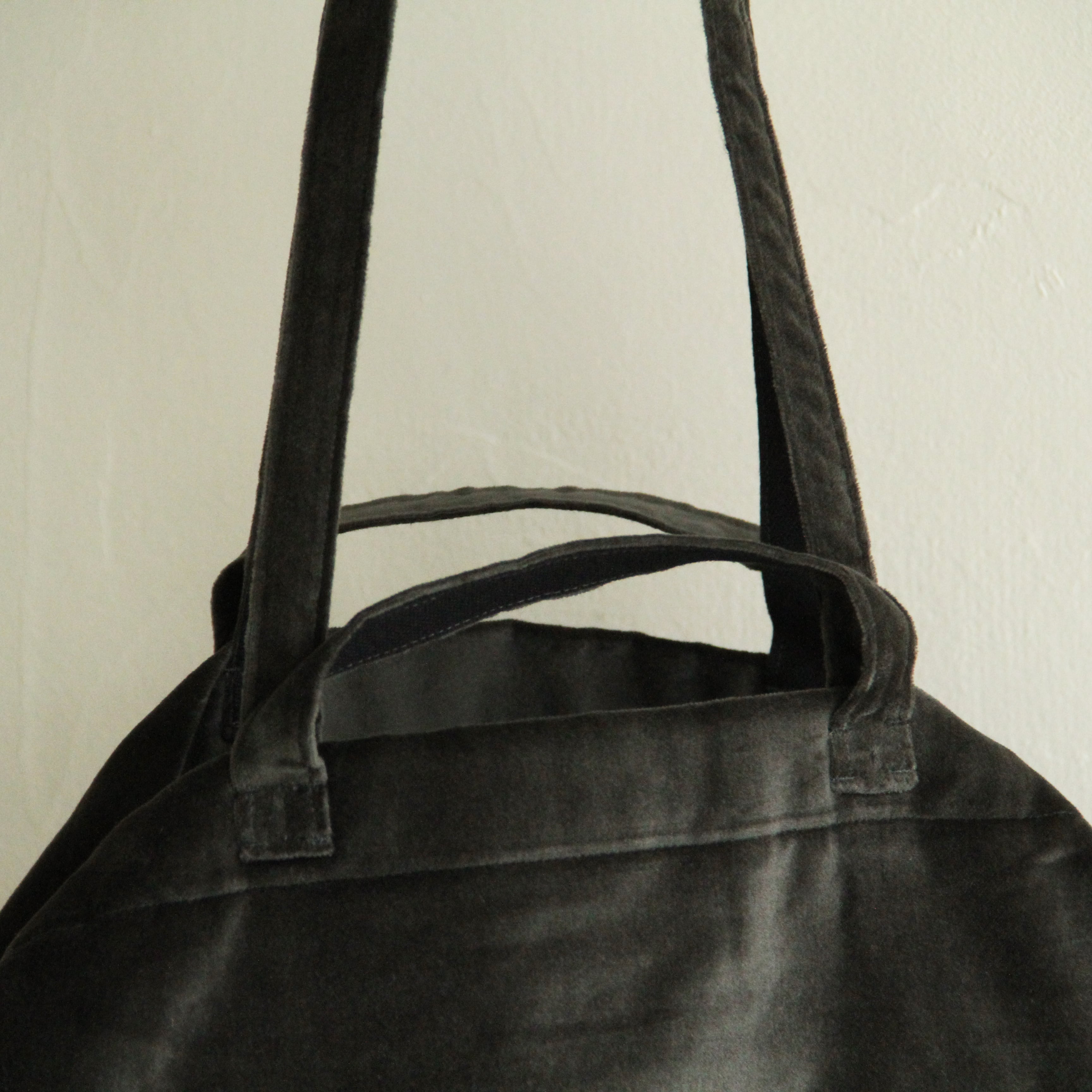 TENNE HANDCRAFTED MODERN Brisbanemoss velvet boston bag | Terminal