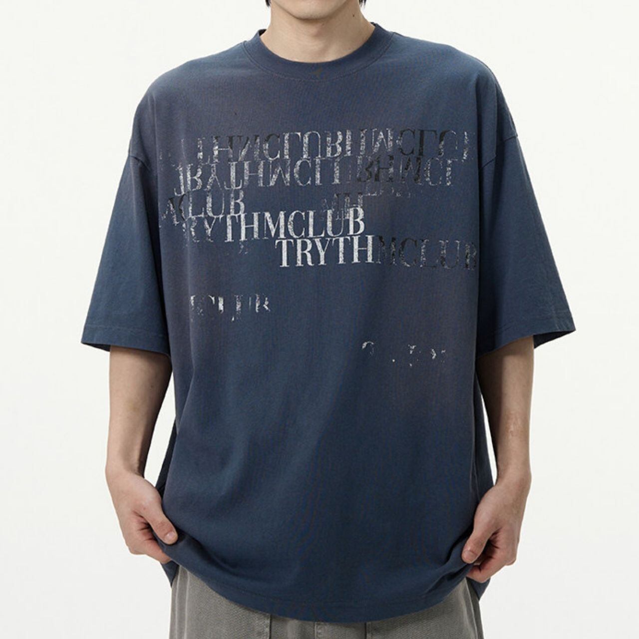 グラデーションメタリック風ロゴプリントTシャツ 2col   A00358
