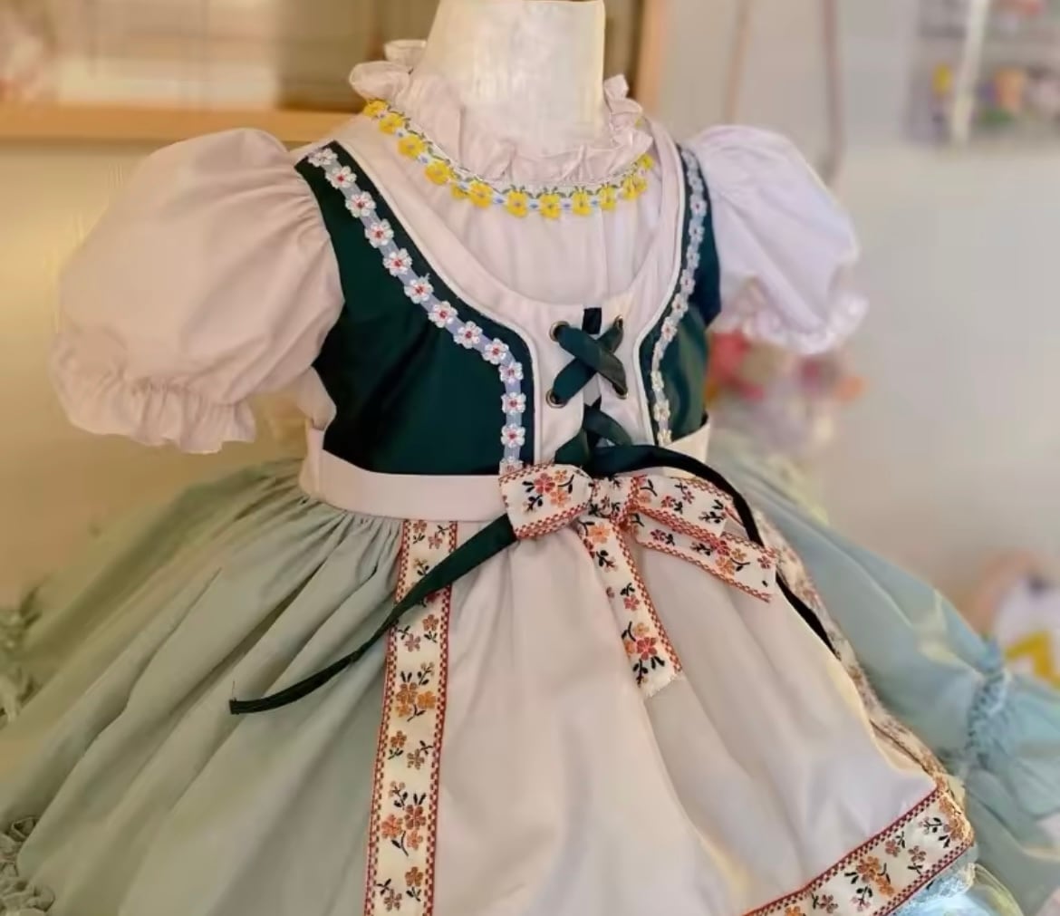 チロリアングリーンドレス | Pay ID