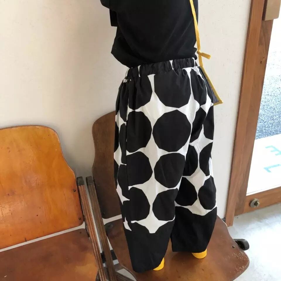 【即納】水玉のモノトーンパンツ｜海外子供服｜韓国子供服