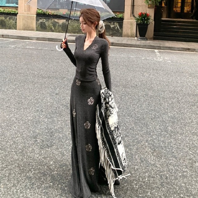 セットアップ Vネック トップス+パーマダイヤ スカート 視線集中 ダークグレー S M L