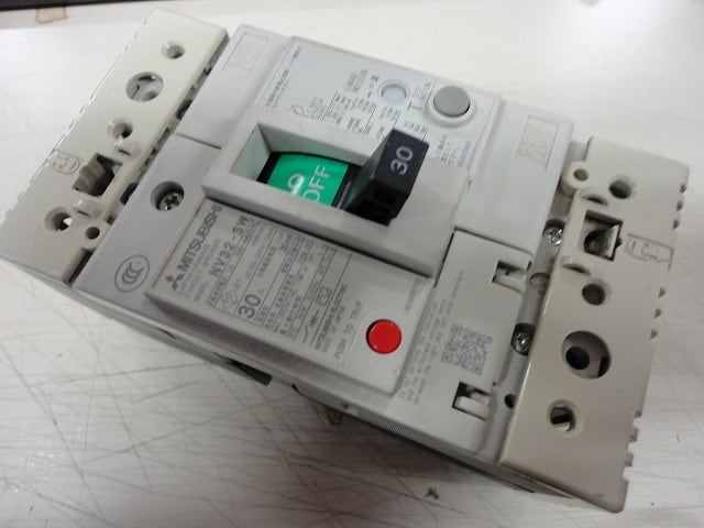 三菱電機 NV32-SW 30A 低圧遮断器（MBB-0061） kosho net shop BASE店