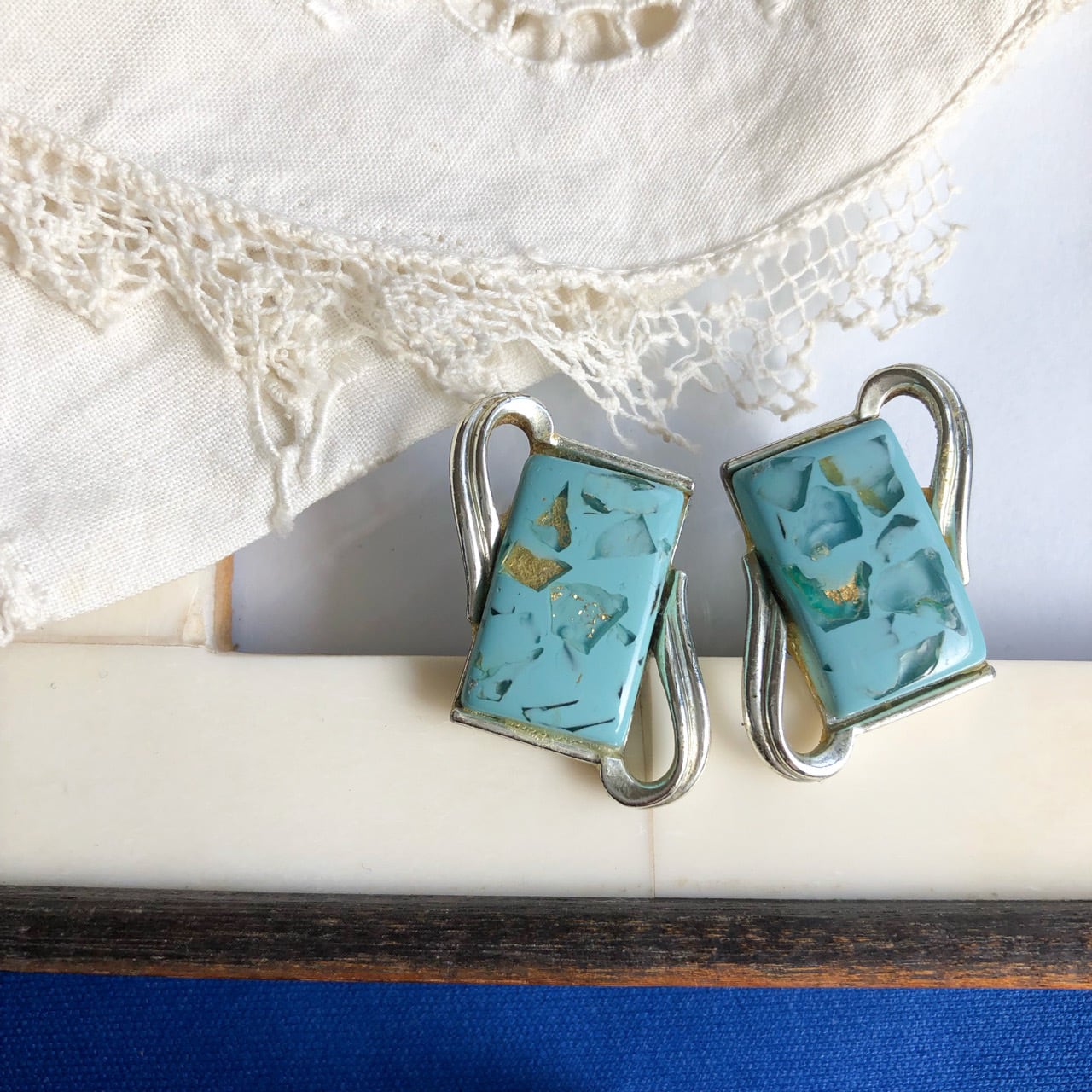 Coro” turquoise confetti earring[e-1841] ヴィンテージイヤリング ...