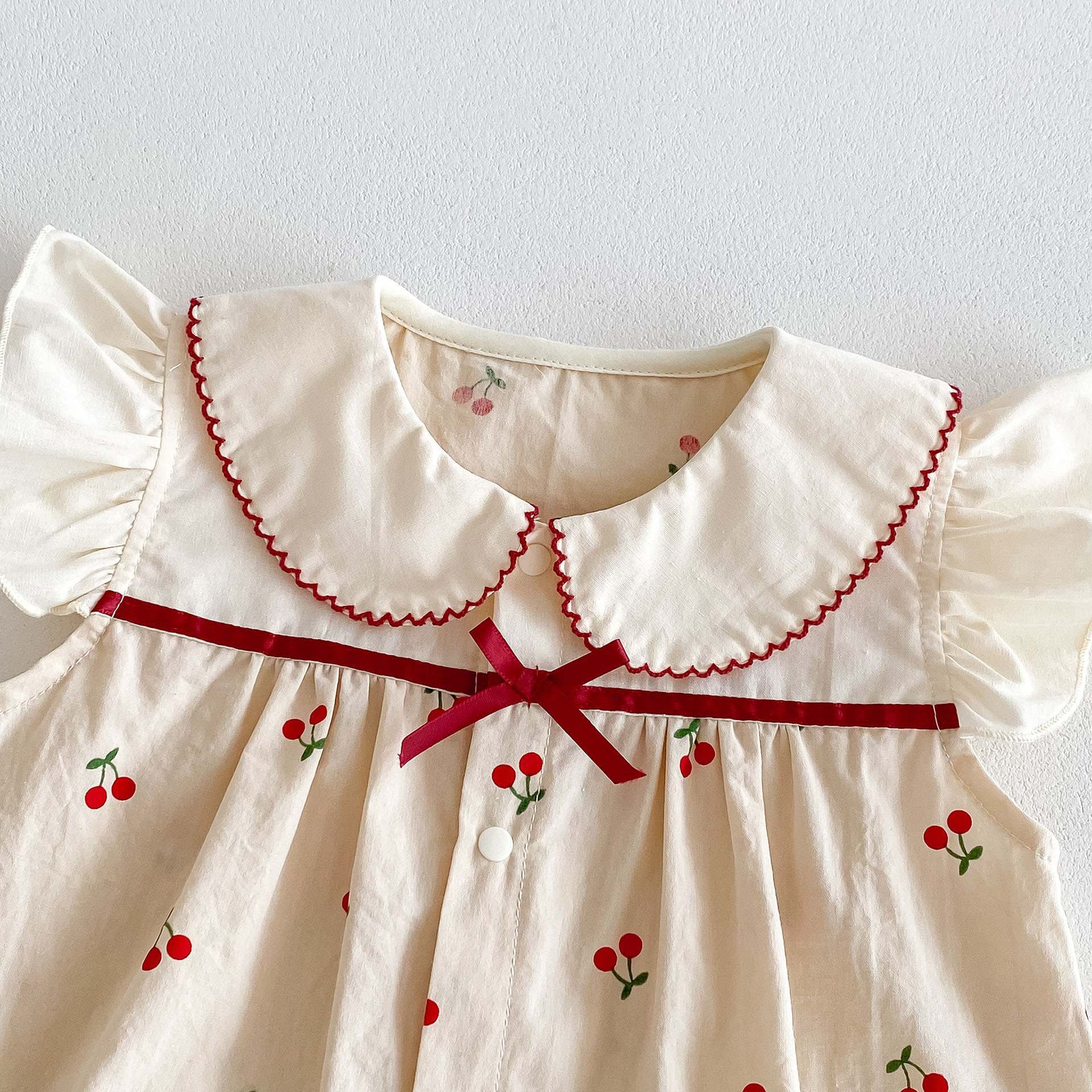 丸襟チェリーロンパース