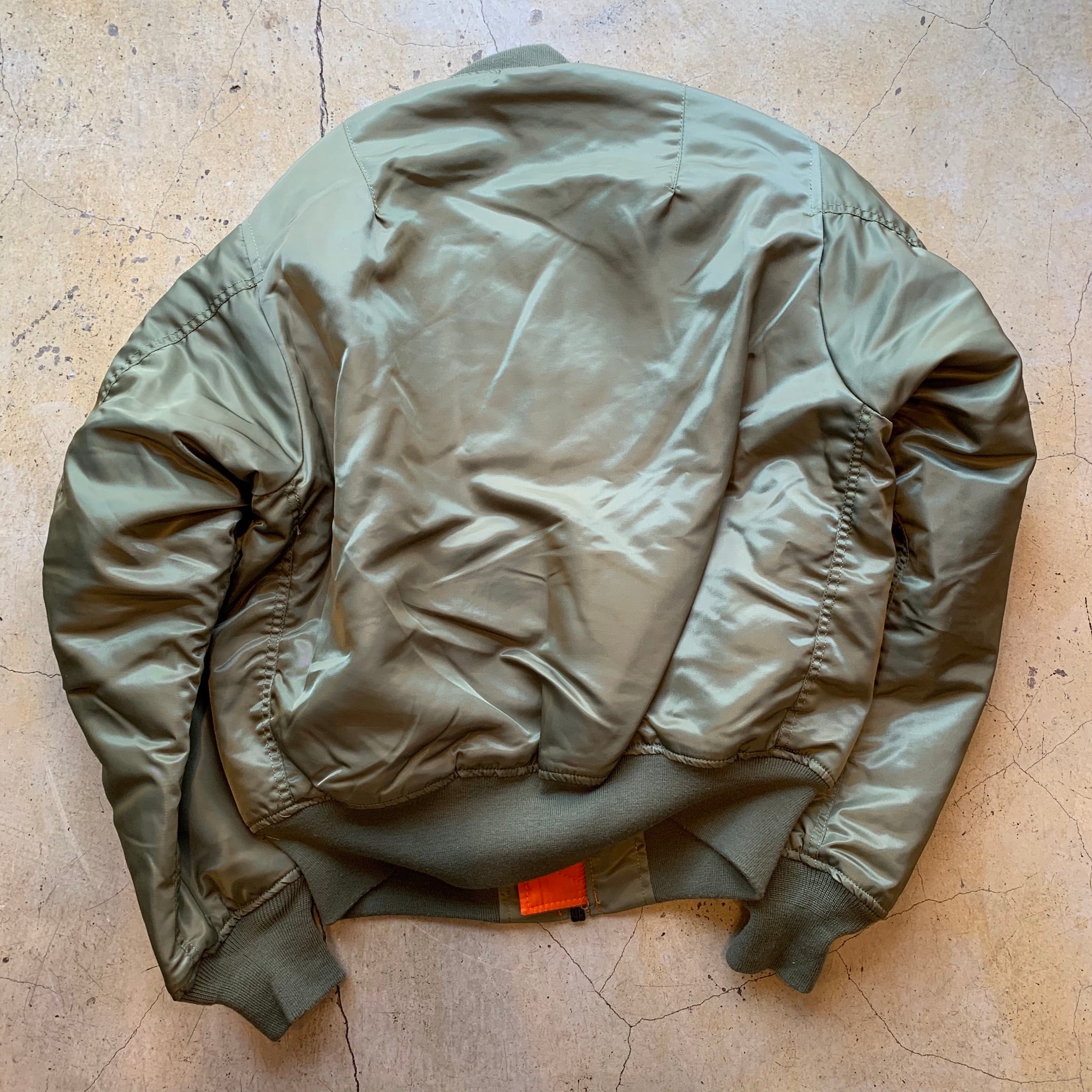 90's  ALPHA INDUSTRIES MA-1 MIDIUM