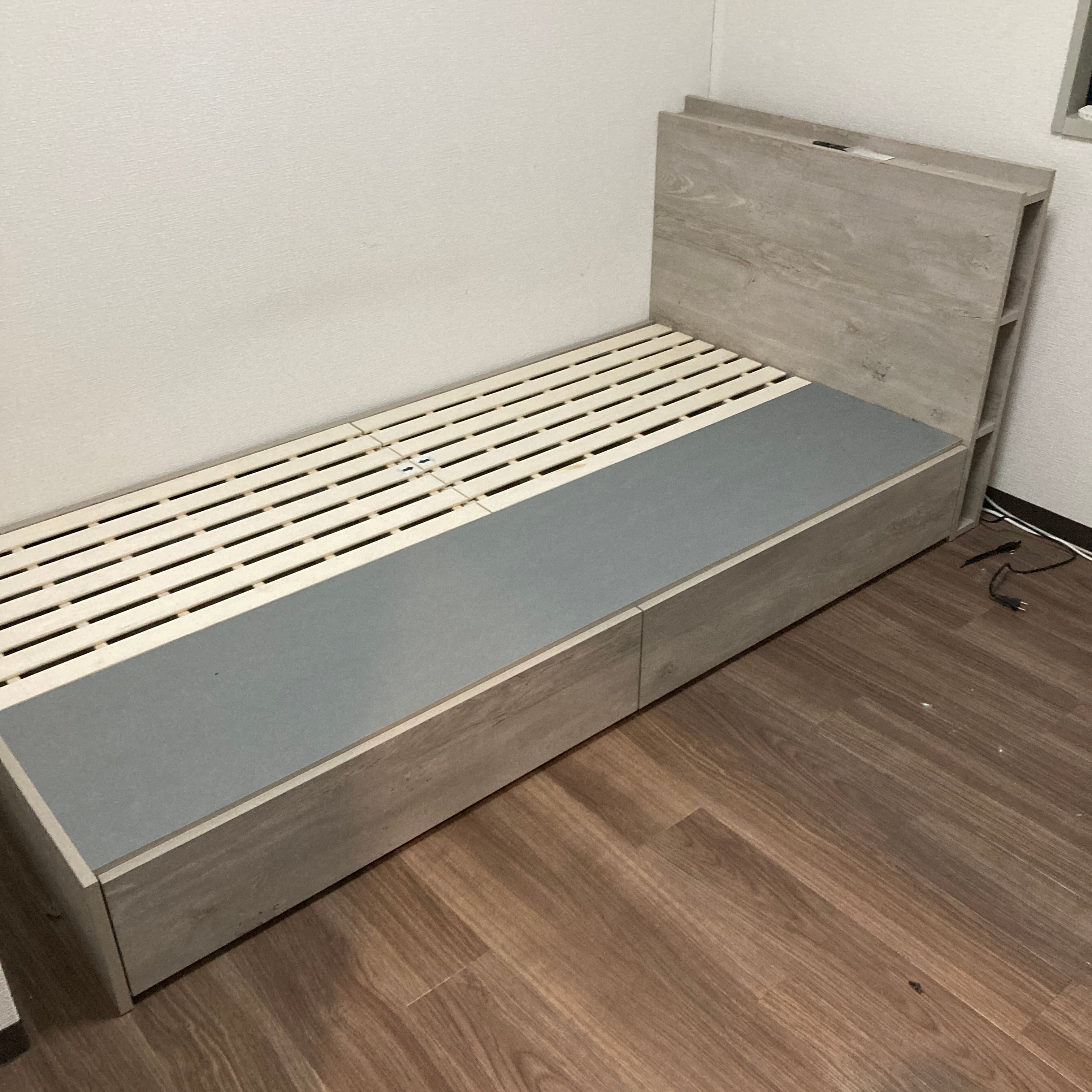 24922 【未開封品】シングルベッドフレーム IKEA MANDAL S 24922 【未開封品】シングルベッドフレーム IKEA MANDAL S