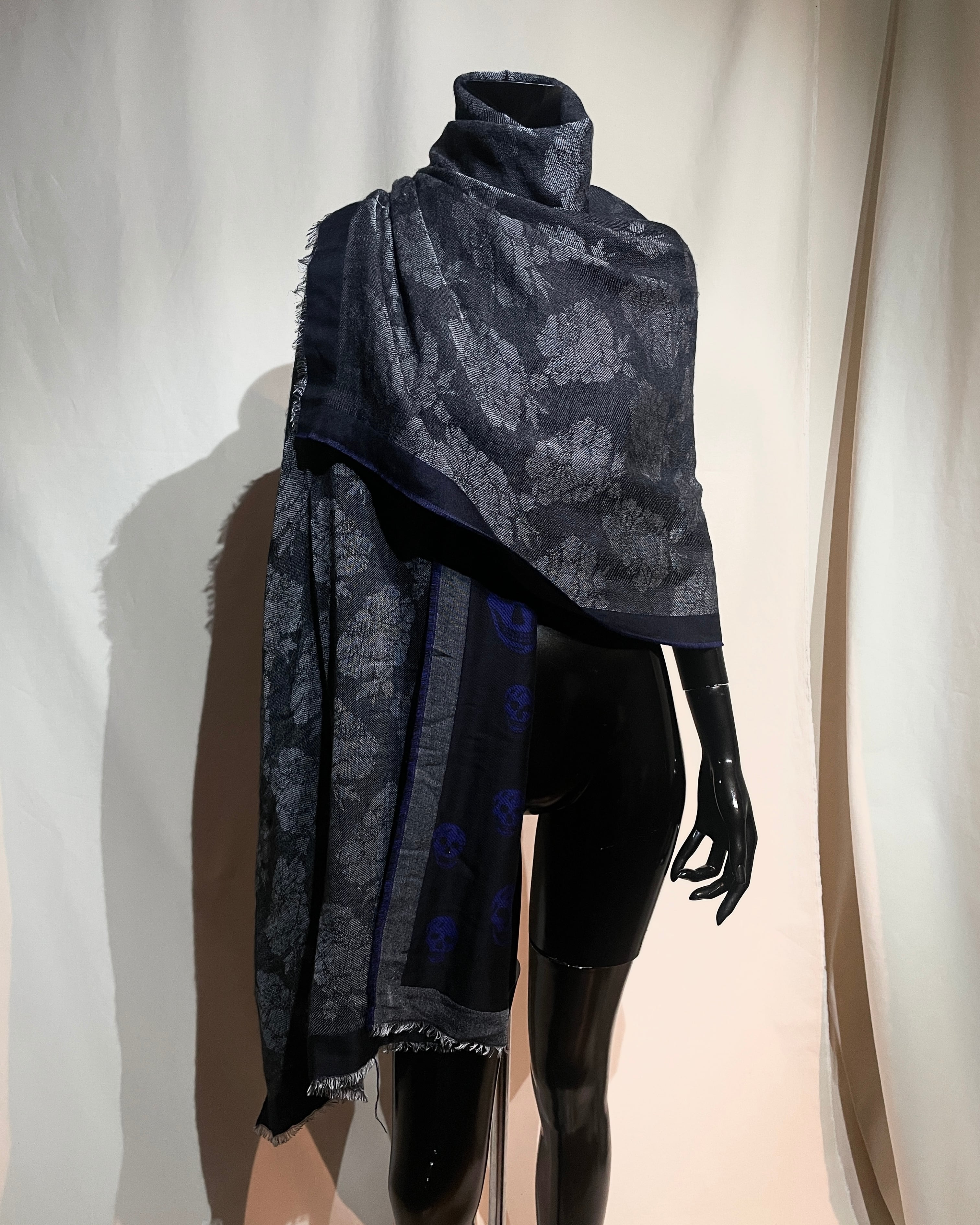A/W2005 Alexander McQUEEN - Double-Faced Jacquard Cashmere Stole
