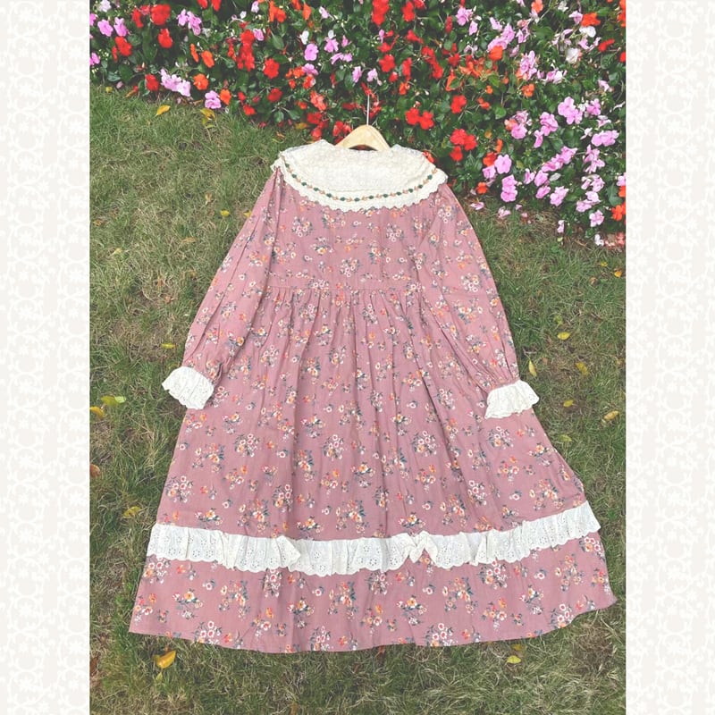 ワンダフルワールド 小花刺繍変わり織り×花籠と野イチゴ柄オーバー