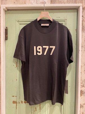 ESSENTIALS 1977エッセンシャルズ 半袖Tシャツ￥12000＋tax(¥13200)