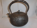  鉄瓶(松)iron kettle(pine)(No12)
