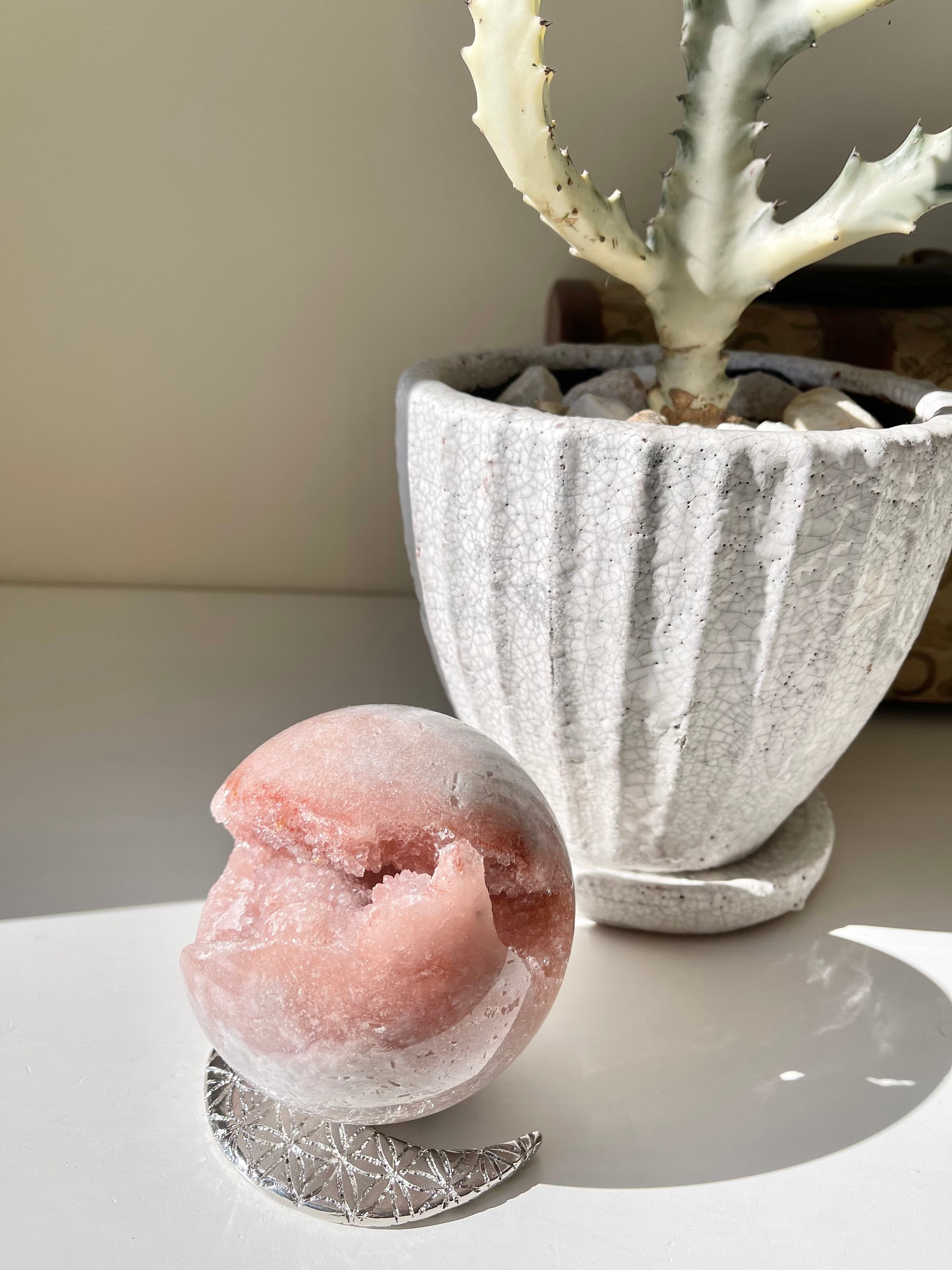 ピンクアメジスト笑口スフィア10.5cm/ pink amethyst smiling sphere10.5cm