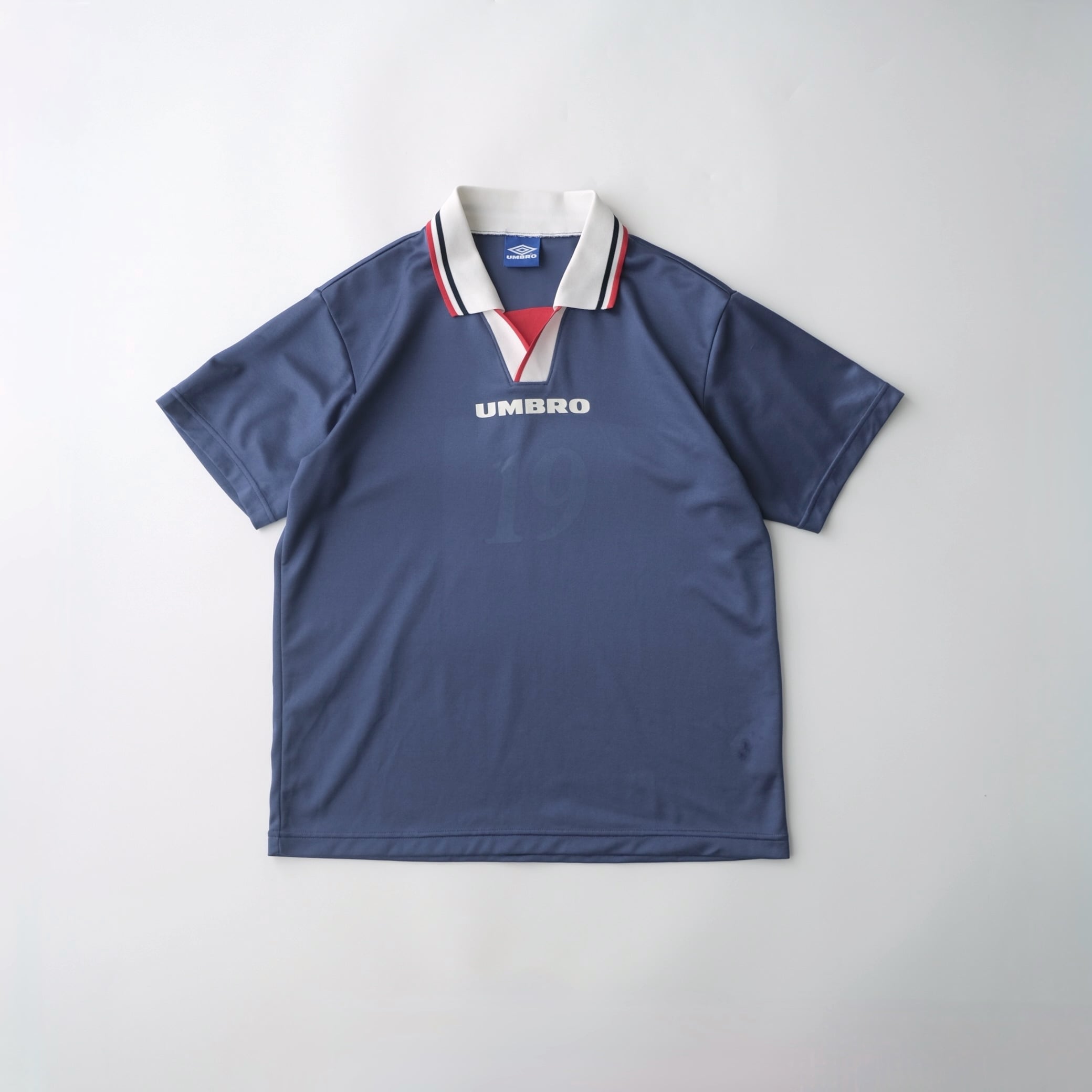 ウェア UMBRO 00's S/S Game Shirt Navy M-L UMBRO】00's S/S Game Shirt Navy M-L | RE:FOUND