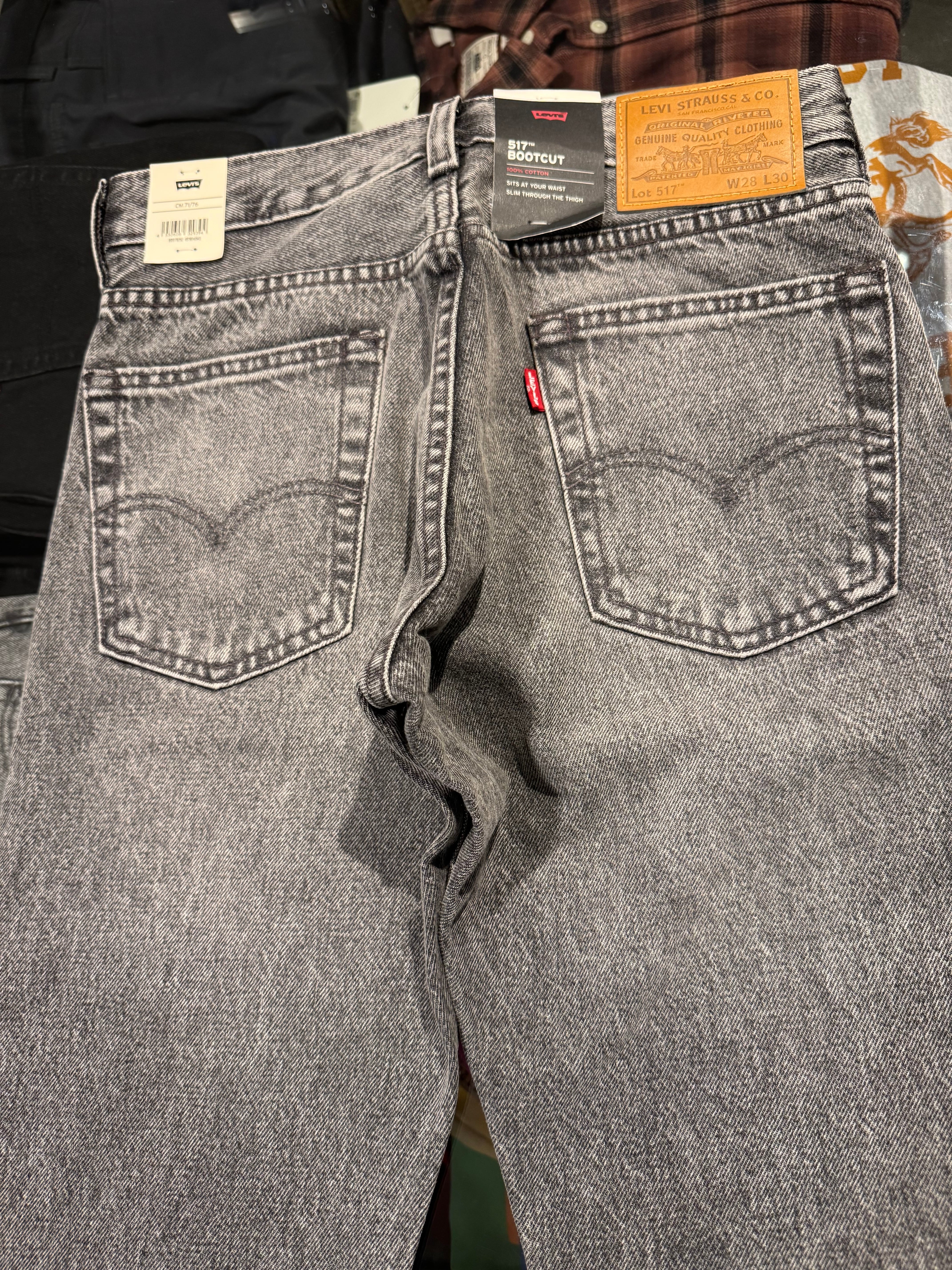 LEVI'S（リーバイス）PREMIUM 517 BOOTCUT（ブーツカット）グレー