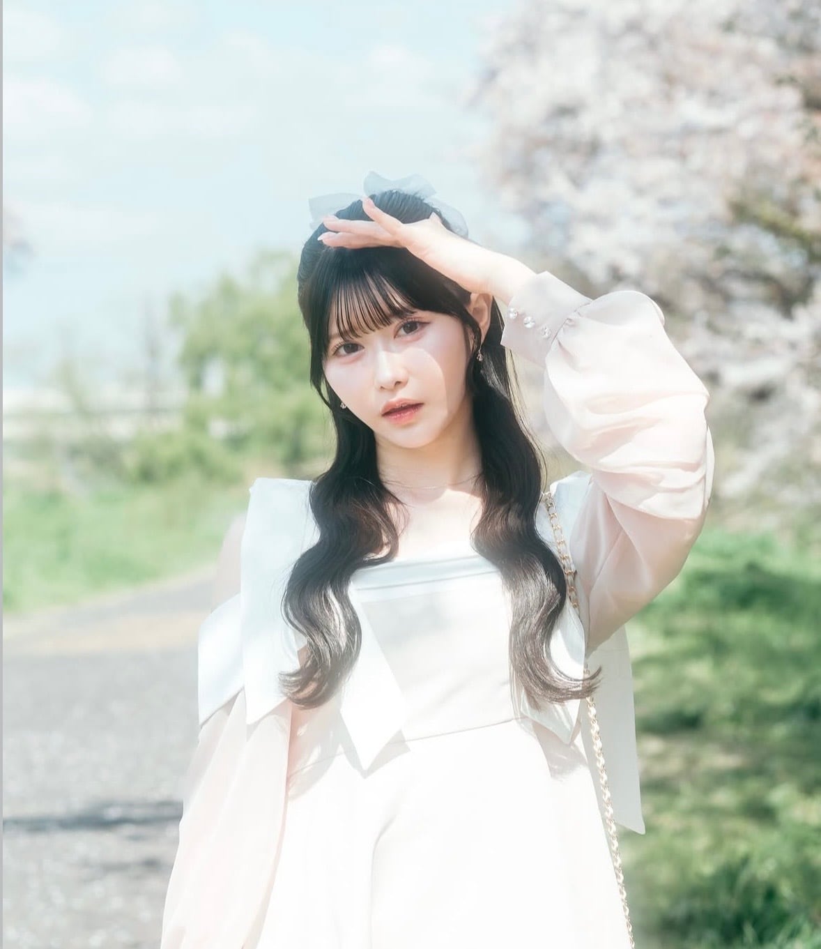 百田彩夏 | TRUSTARタレントグッズ販売サイト