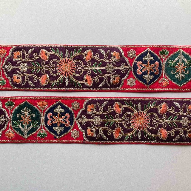フェスティブゴールド刺繍リボン（50cmカット）