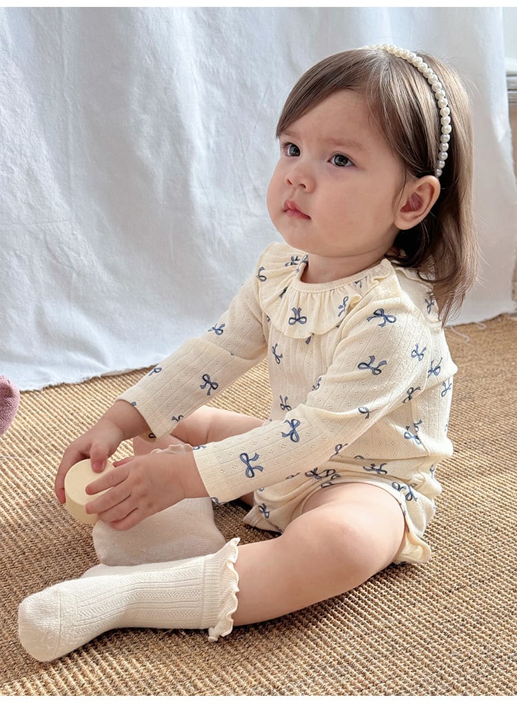 フリル襟ロンパース