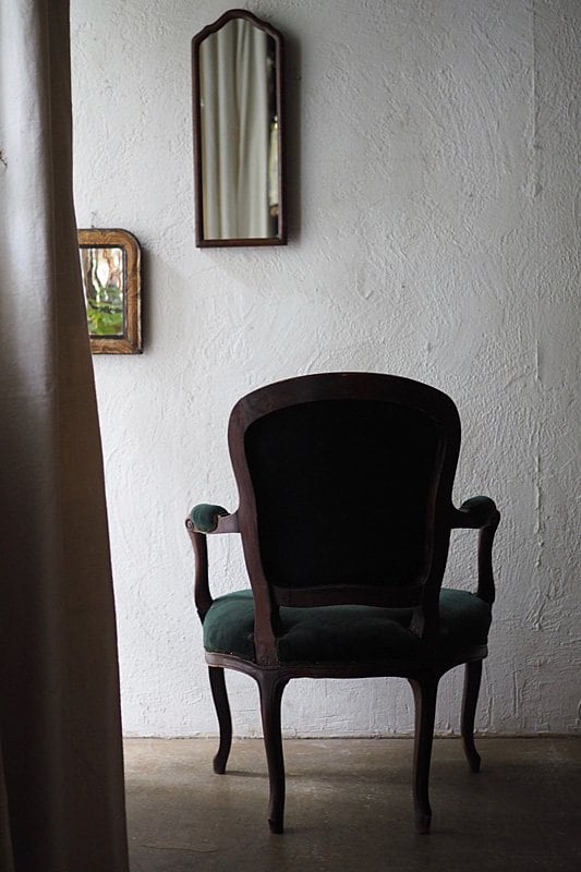 深いグリーンモケット張り 肘掛け椅子-antique french arm chair