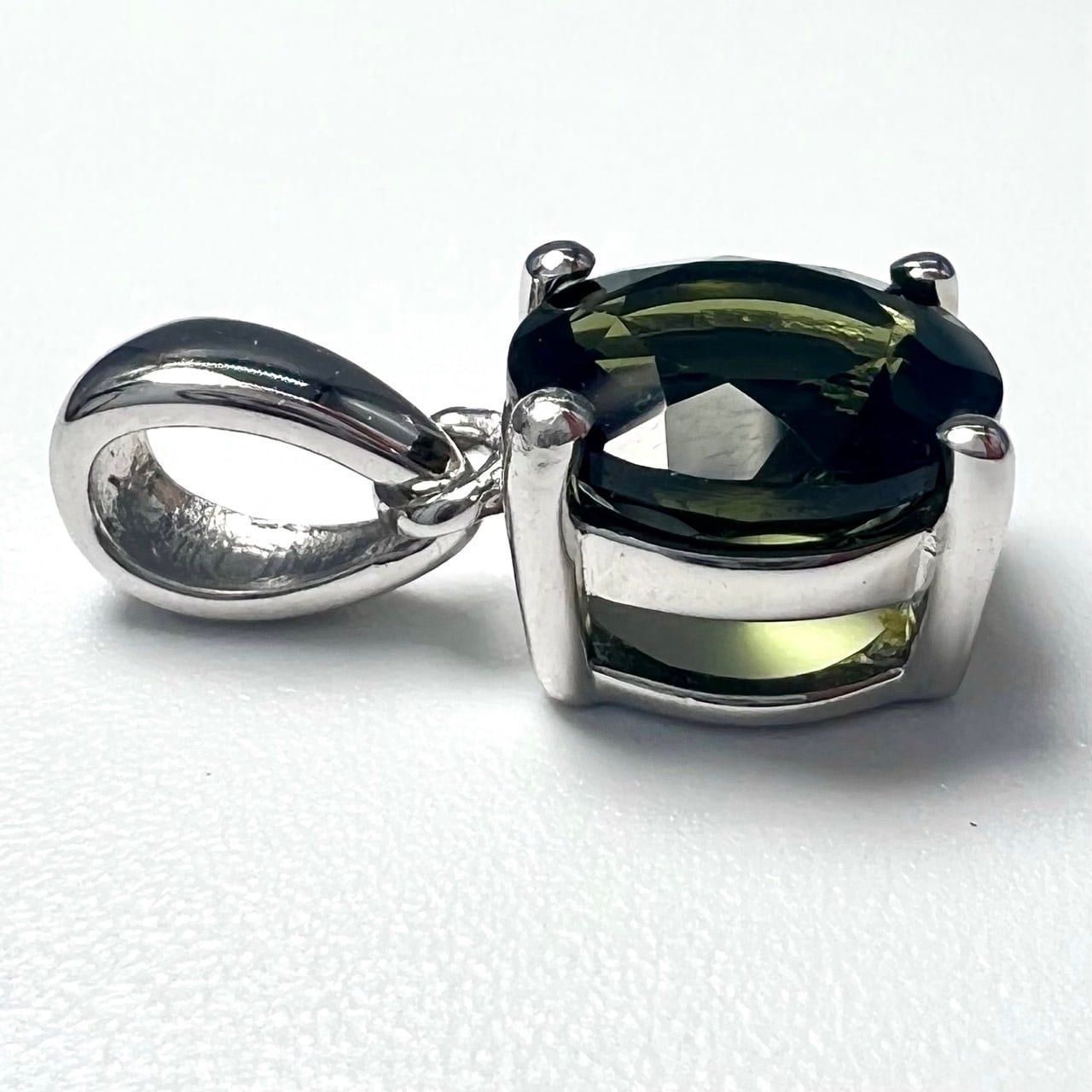 最高品質 モルダバイトペンダントトップ B-3 | mon petit ange