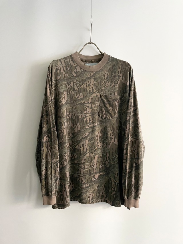 TrAnsference tree camo long sleeve T-shirt - matured greige garment dyed effect