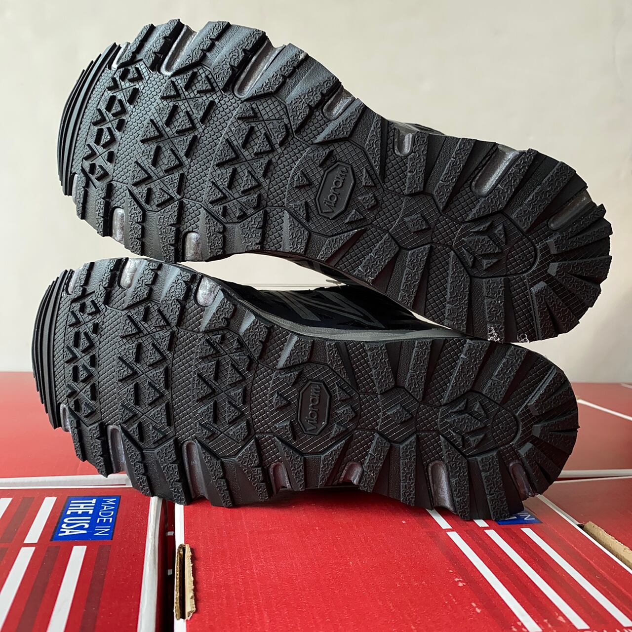 【希少】ニューバランス M950B2S US10 ミリタリー vibram New Balance / ニューバランス】M950B2S Military Trainer 