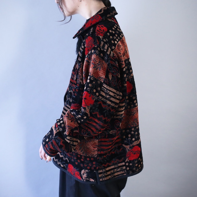 "reversible" geometry and reef motif pattern chenille weave jacket