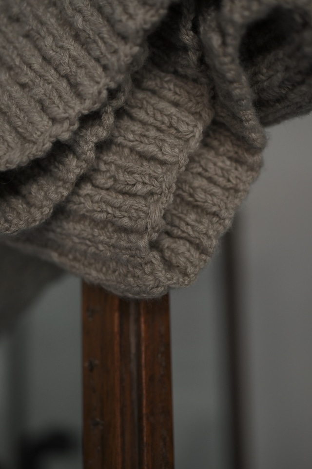 Cale / Cashmere Hand Knit (Natural)