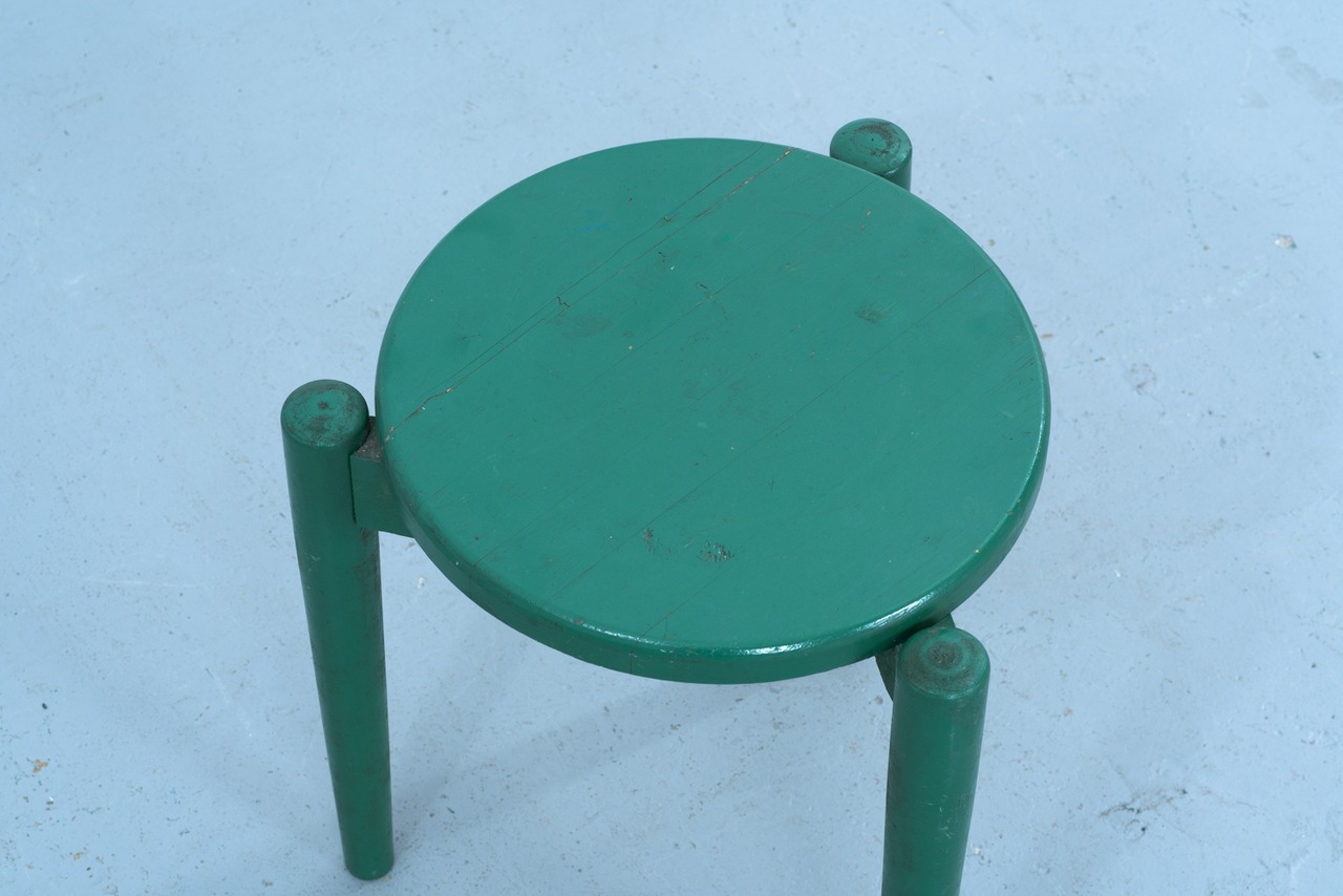 Ilmari Tapiovaara | 3-Leggd stool green paint