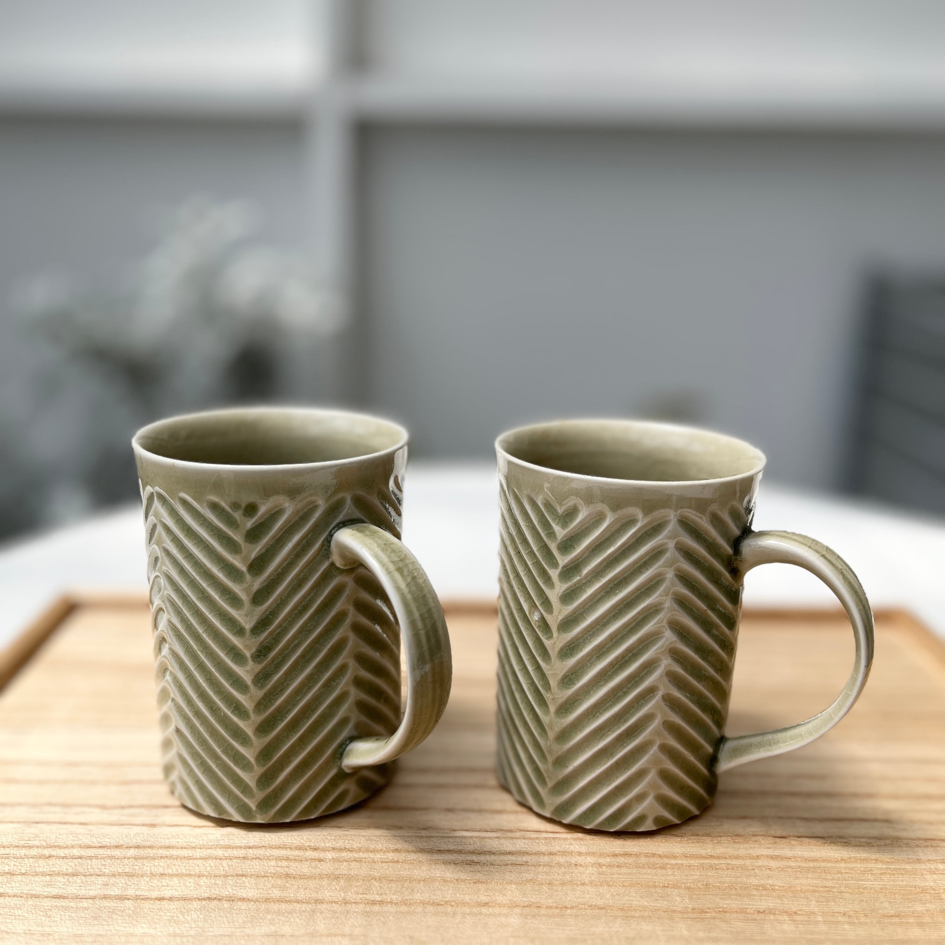 期間限定販売＞ 手島英則 松灰釉 シノギマグ 半磁器 | ihana design