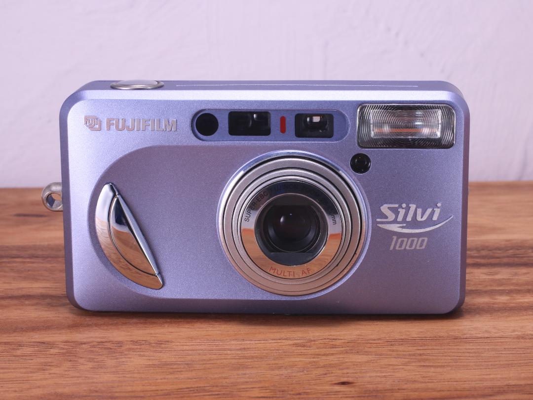 FUJIFILM Silvi 1000 | Totte Me Camera